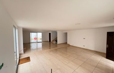 ABIDJAN BINGERVILLE : Vente maison triplex 7 pièces