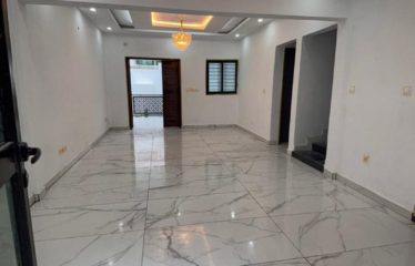 ABIDJAN BINGERVILLE : Location villa duplex 7 pièces