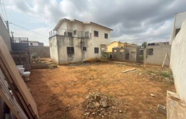 ABIDJAN COCODY : Vente villa duplex 5 pièces sur 510 m2