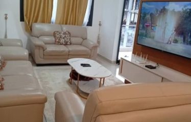 DAKAR ANGRÉ : Location appartement – Résidence 4 pièces meublée bon standing