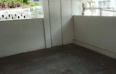 ABIDJAN COCODY : Vente villa basse 6 pièces à rénover