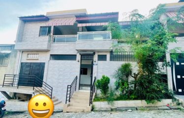 ABIDJAN COCODY : Location villa duplex 10 pièces