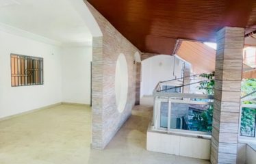 ABIDJAN COCODY : Location villa duplex 10 pièces