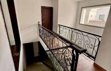 ABIDJAN COCODY : Vente villa F6 avec piscine