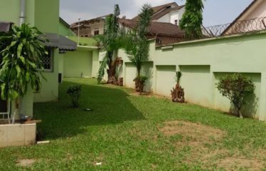 ABIDJAN COCODY : Location villa 10 pièces