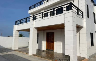 ABIDJAN BINGERVILLE : Vente maison triplex 7 pièces