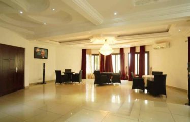 ABIDJAN COCODY : Location villa triplex – Haut standing