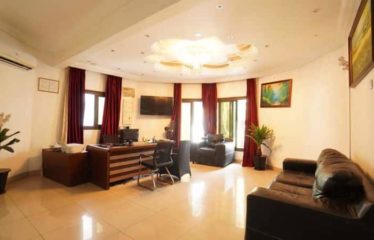 ABIDJAN COCODY : Location villa triplex – Haut standing