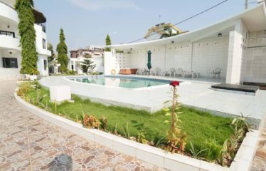 ABIDJAN COCODY : Location villa triplex – Haut standing
