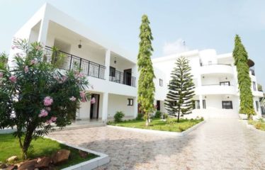 ABIDJAN COCODY : Location villa triplex – Haut standing