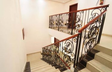 ABIDJAN COCODY : Location villa triplex – Haut standing