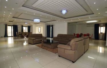 ABIDJAN COCODY : Location villa triplex – Haut standing