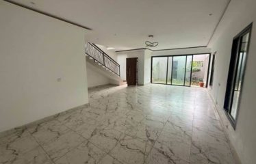 ABIDJAN BINGERVILLE : Vente villa duplex 6 pièces – Palais de Justice