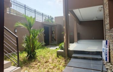 ABIDJAN COCODY : Vente villa duplex 7 pièces