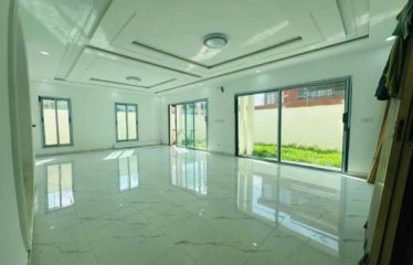 ABIDJAN BINGERVILLE : Vente villa duplex 6 pièces