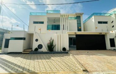 ABIDJAN BINGERVILLE : Vente villa duplex 6 pièces