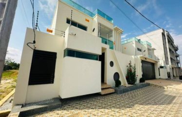 ABIDJAN BINGERVILLE : Vente villa duplex 6 pièces