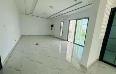 ABIDJAN BINGERVILLE : Vente villa duplex 6 pièces