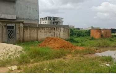 ABIDJAN BINGERVILLE: Commercial land for sale, 400 m2