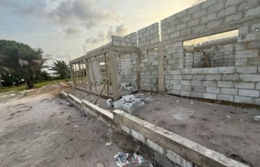 ABIDJAN COCODY : Vente terrain 4000 m2 – ACD – Pieds dans l&rsquo;eau