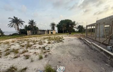 ABIDJAN COCODY : Vente terrain 4000 m2 – ACD – Pieds dans l&rsquo;eau