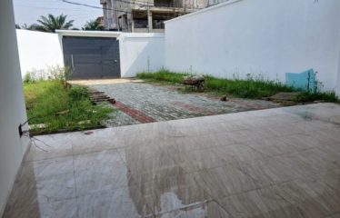 ABIDJAN COCODY : Location maison en duplex 5 pièces