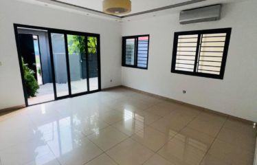 ABIDJAN COCODY : Vente maison triplex 10 pièces
