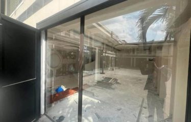 ABIDJAN COCODY : Location magasin avec mezzanine