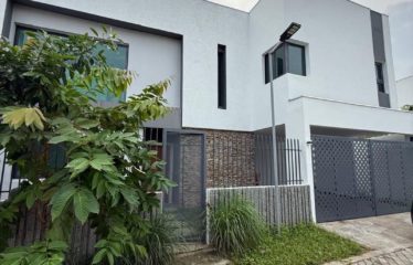 ABIDJAN COCODY : Location villa duplex 6 pièces
