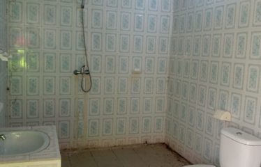 SAN-PÉDRO : Hôtel à vendre