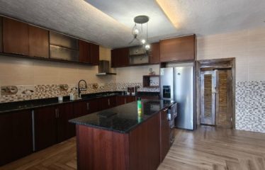 PORT-BOUËT : Vente maison triplex 9 pièces