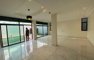 ABIDJAN COCODY : Location villa duplex avec piscine