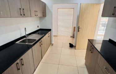 ABIDJAN BINGERVILLE: Apartment for sale (4 rooms)