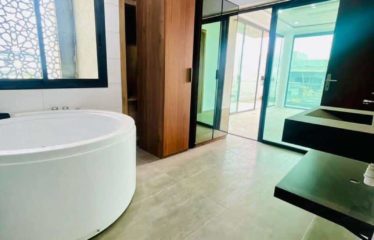 ABIDJAN COCODY : Location villa triplex 6 pièces