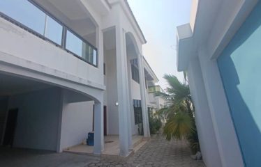 ABIDJAN COCODY : Location villa duplex 9 pièces