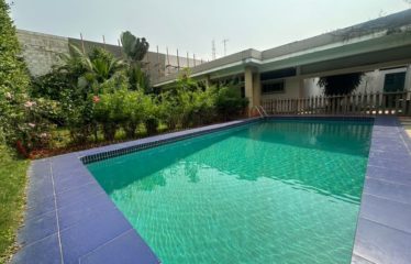 ABIDJAN COCODY : Location villa basse 5 pièces avec piscine