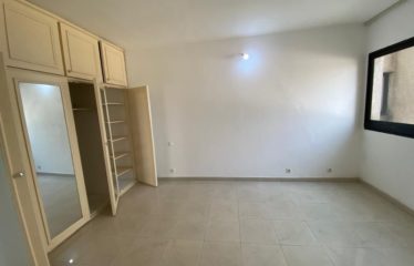 ABIDJAN PLATEAU : Location appartement F4 – Duplex