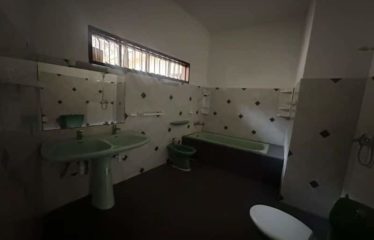 ABIDJAN COCODY : Location villa basse 5 pièces