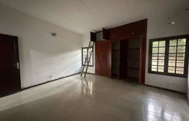 ABIDJAN COCODY : Location villa basse 5 pièces