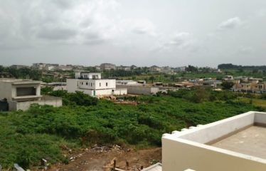 ABIDJAN BINGERVILLE : Vente terrain 689 m2