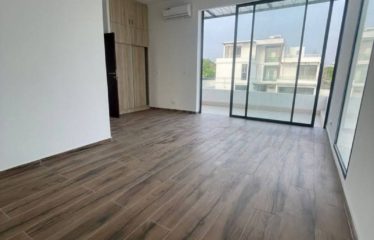 ABIDJAN COCODY : Location villa triplex 8 pièces