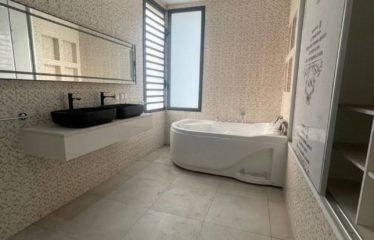 ABIDJAN COCODY : Location villa triplex 8 pièces