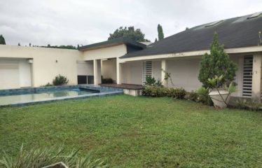ABIDJAN COCODY : Location villa basse – Piscine