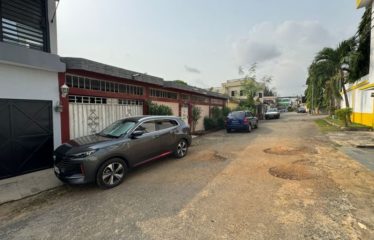 ABIDJAN COCODY : Vente villa duplex 5 pièces + annexe 2 pièces avec jardin