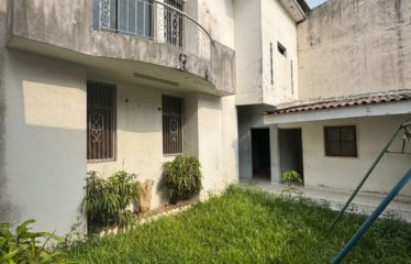 ABIDJAN COCODY : Vente villa duplex 5 pièces + annexe 2 pièces avec jardin
