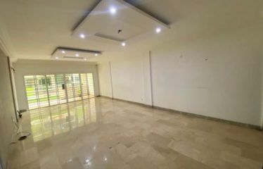 ABIDJAN PLATEAU: Apartment for rent (3 bedrooms)