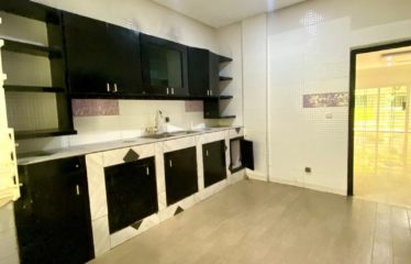 ABIDJAN PLATEAU: Apartment for rent (3 bedrooms)