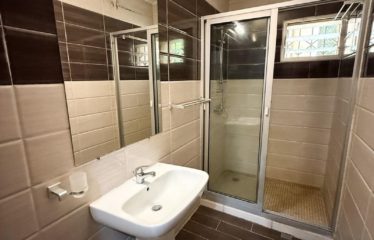 ABIDJAN COCODY : Location villa 6 pièces avec jardin | Riviera Bonoumin