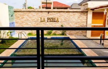 ASSINIE: Luxury 5-room duplex house for sale