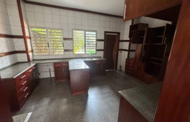 ABIDJAN COCODY: 8-room duplex villa for rent